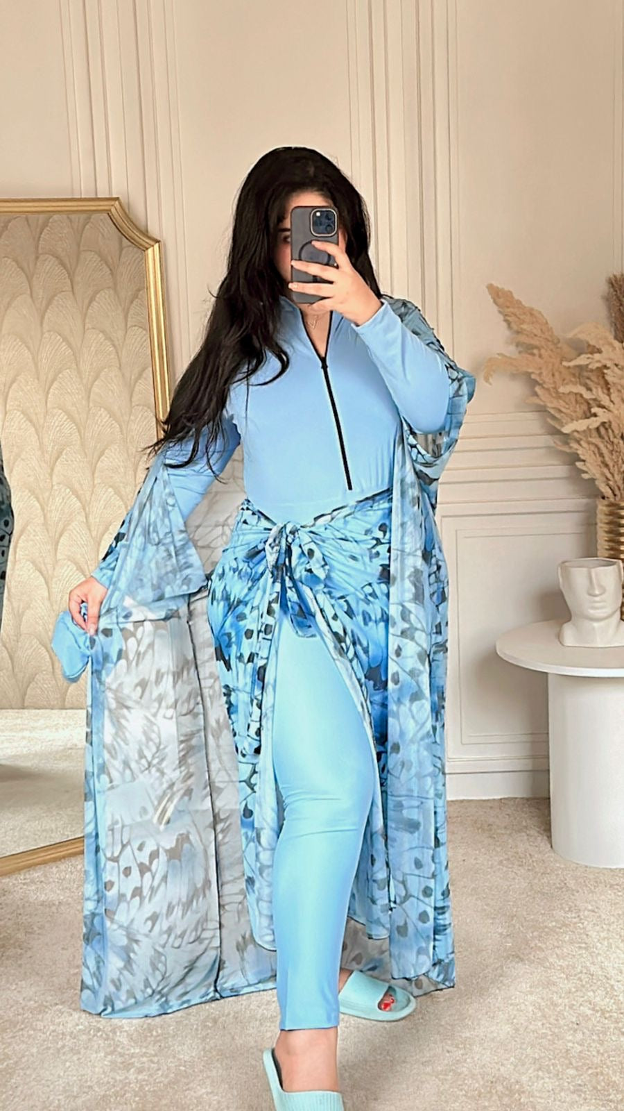 Burkini 5 Pièces Bleu Ciel Femme – Maillot Modeste avec Cape Fluide, Body, Pantalon et Bonnet en Tissu Cyclisme