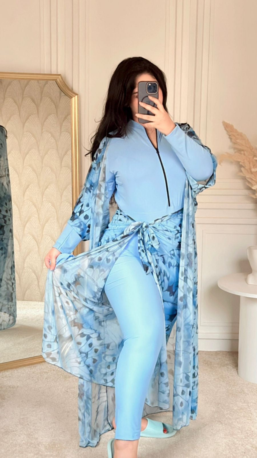 Burkini 5 Pièces Bleu Ciel Femme – Maillot Modeste avec Cape Fluide, Body, Pantalon et Bonnet en Tissu Cyclisme